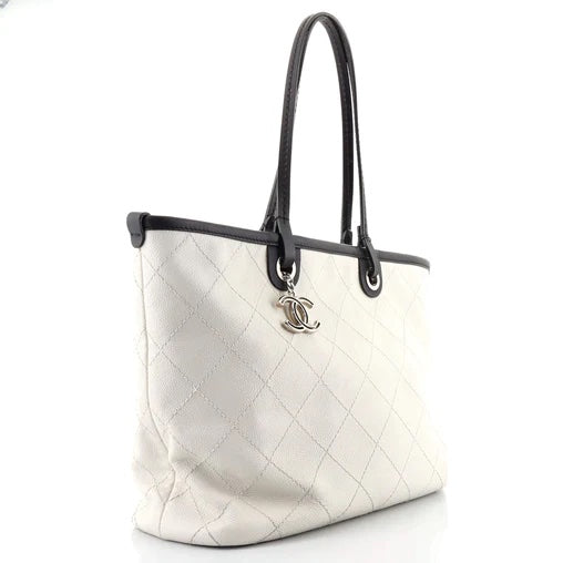 CHANEL QUILTED CAVIAR FEVER TOTE BAG – Caroline's Fashion Luxuries