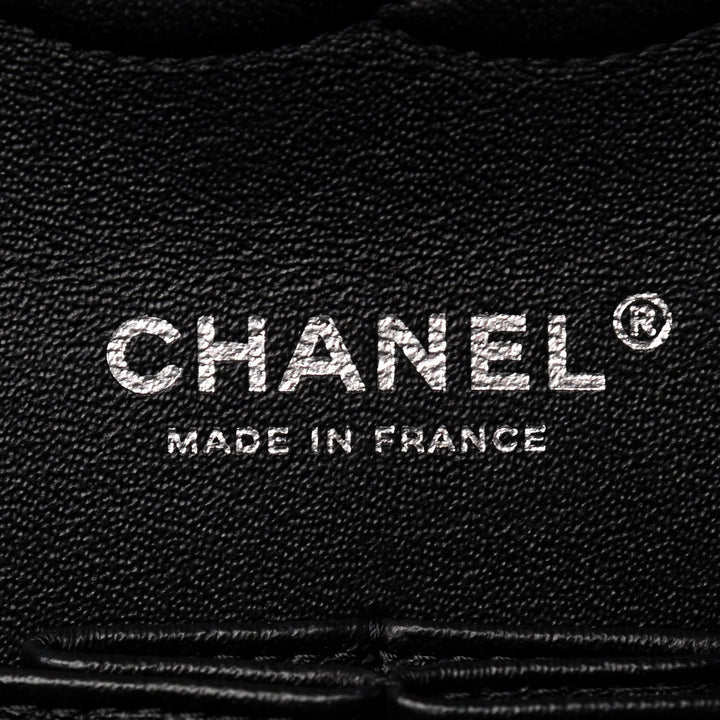 CHANEL QUILTED PATENT BI-COLOR MEDIUM CLASSIC DOUBLE FLAP BAG