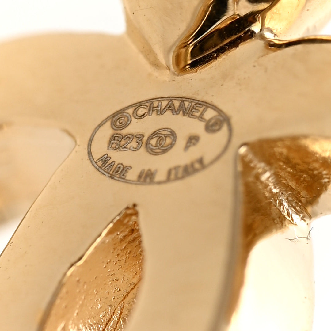 CHANEL STRASS CC CRYSTAL HEART HOOP EARRINGS