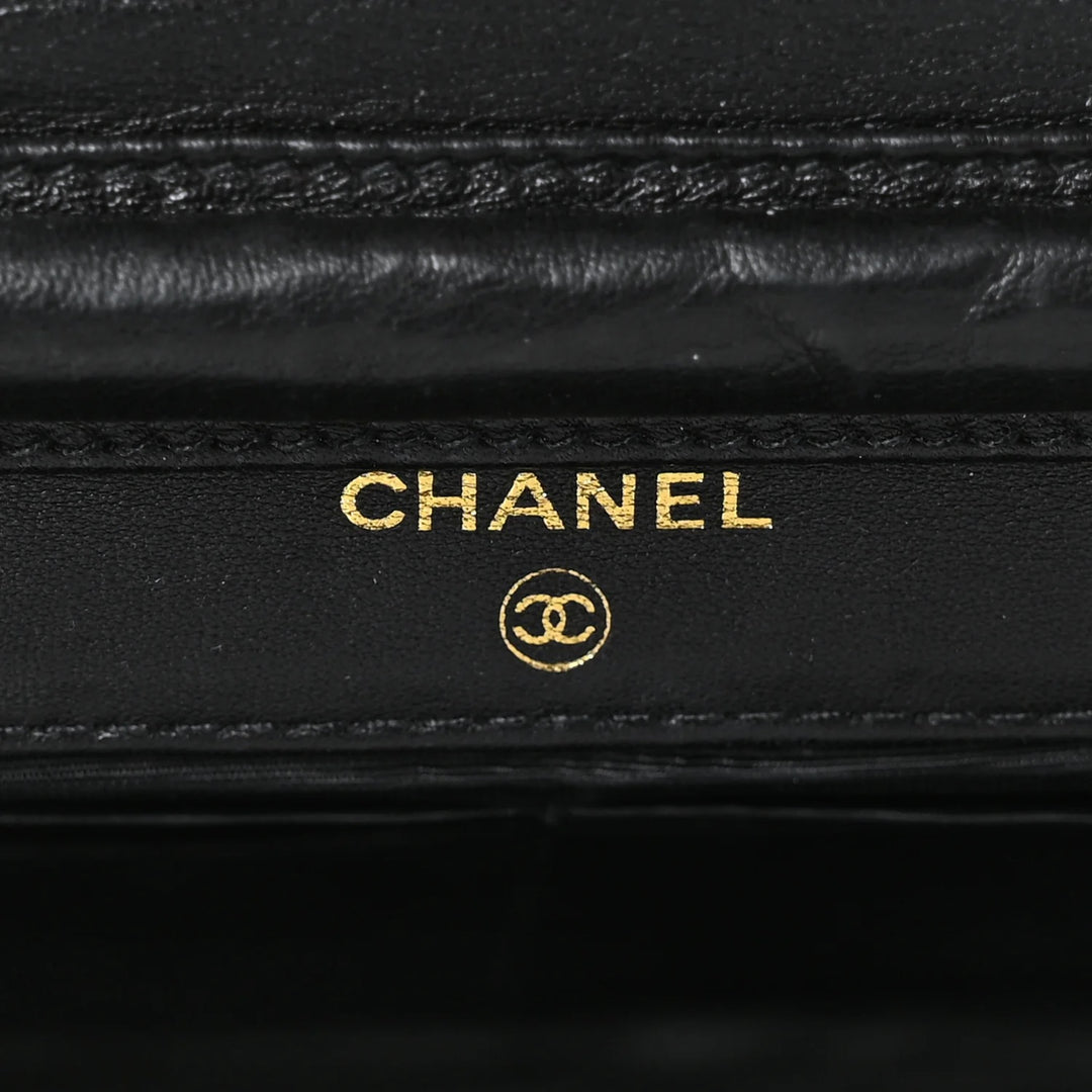 CHANEL CC TIMELESS PATENT LEATHER WALLET ON CHAIN