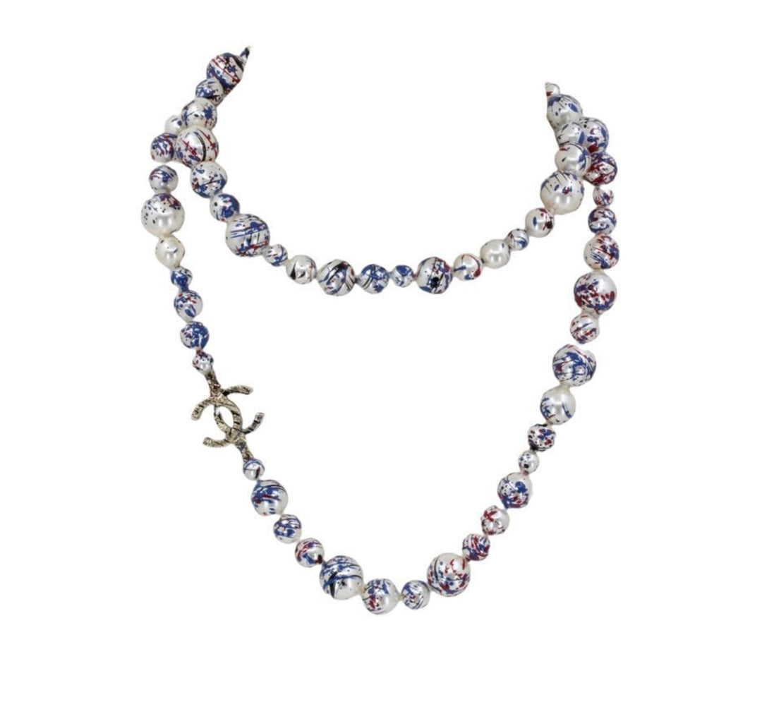 CHANEL TRIPLE STRAND SPLATTER PAINT PEARL NECKLACE