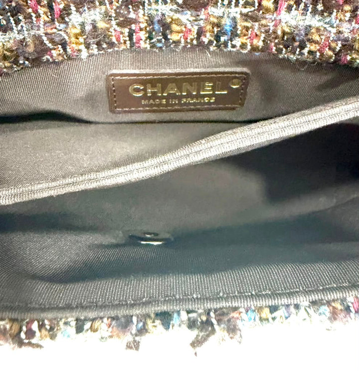 CHANEL CC TWEED KNOCK ON WOOD TOP-HANDLE FLAP BAG