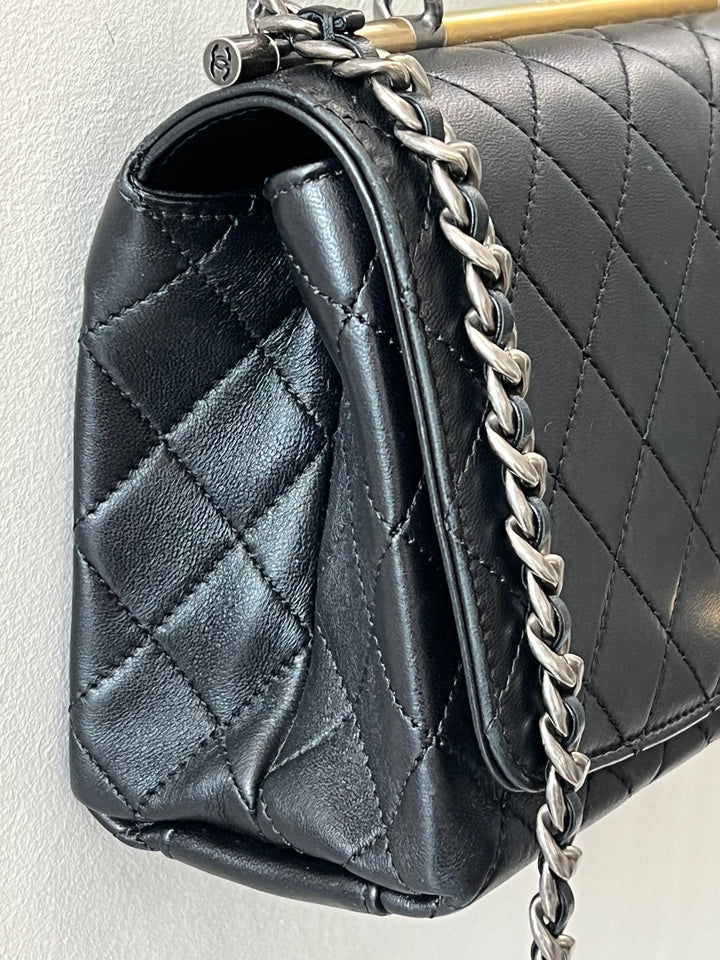 CHANEL TWO-TONE CHAIN QUILTED LAMBSKIN TOP HANDLE FLAP BAG