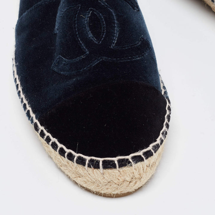 CHANEL VELVET GROSGRAIN CAP-TOE CC ESPADRILLES