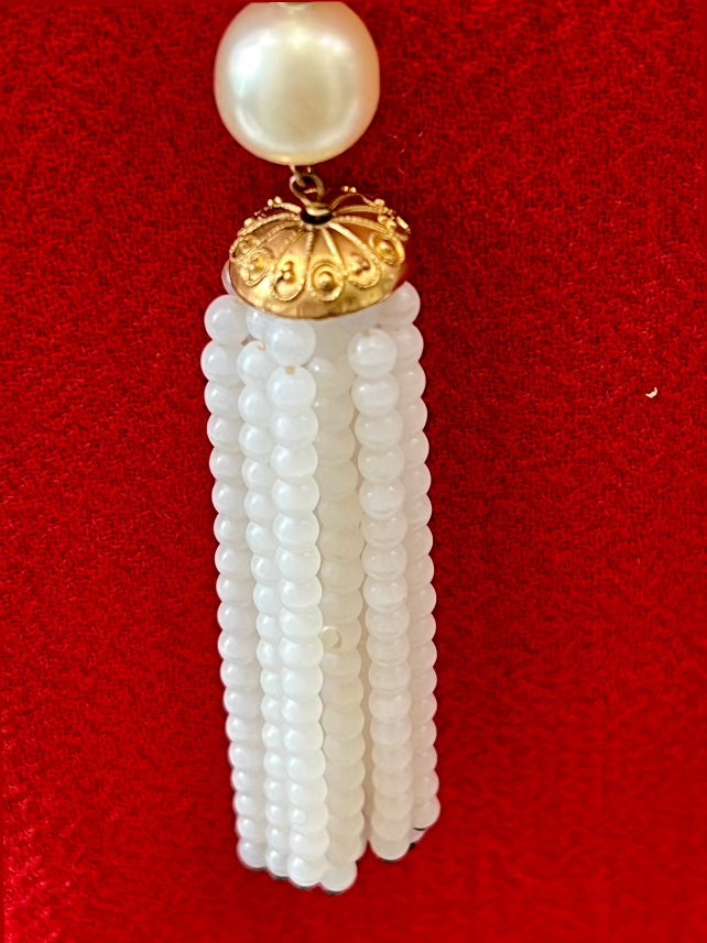 CHANEL VINTAGE PEARL TASSLE BELT