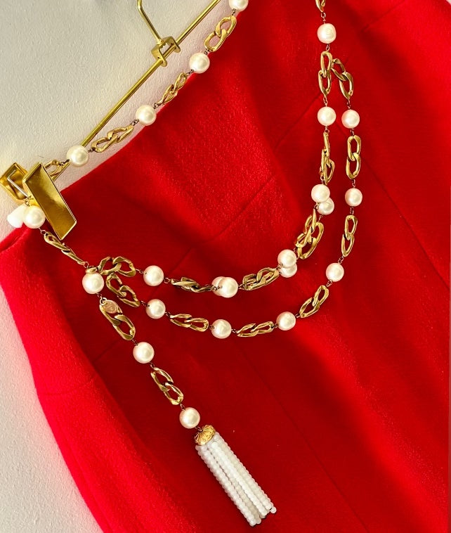 CHANEL VINTAGE PEARL TASSLE BELT