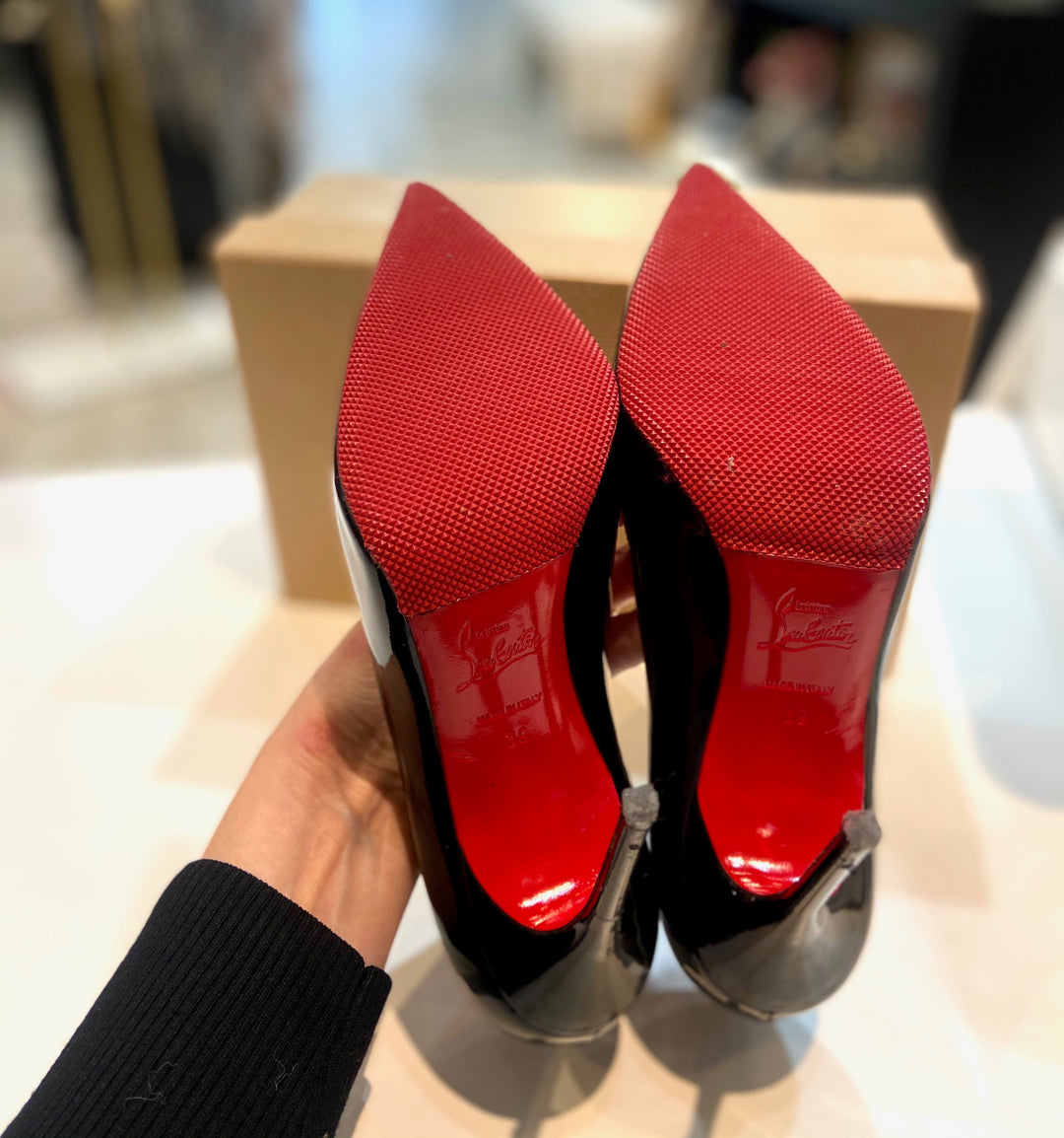 CHRISTIAN LOUBOUTIN DECOLLETE 100 PATENT LEATHER PUMPS