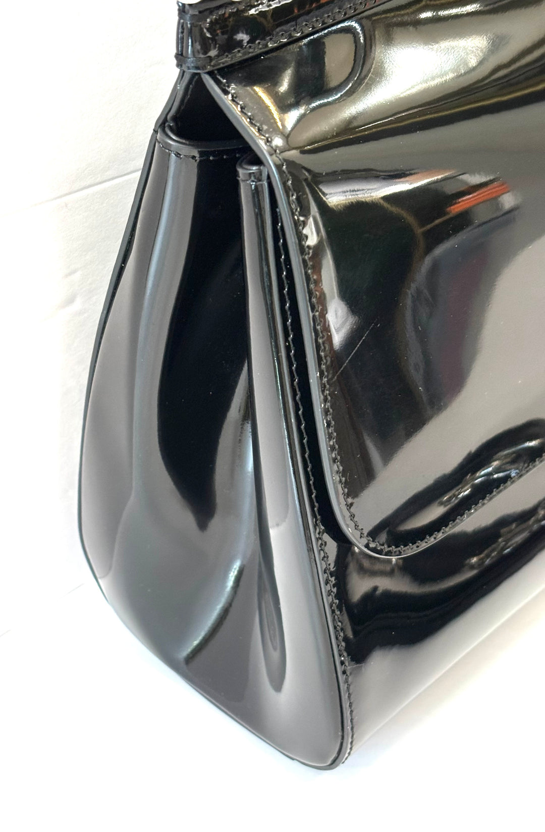 D &amp; G POLISHED CALFSKIN LARGE SICILY BAG