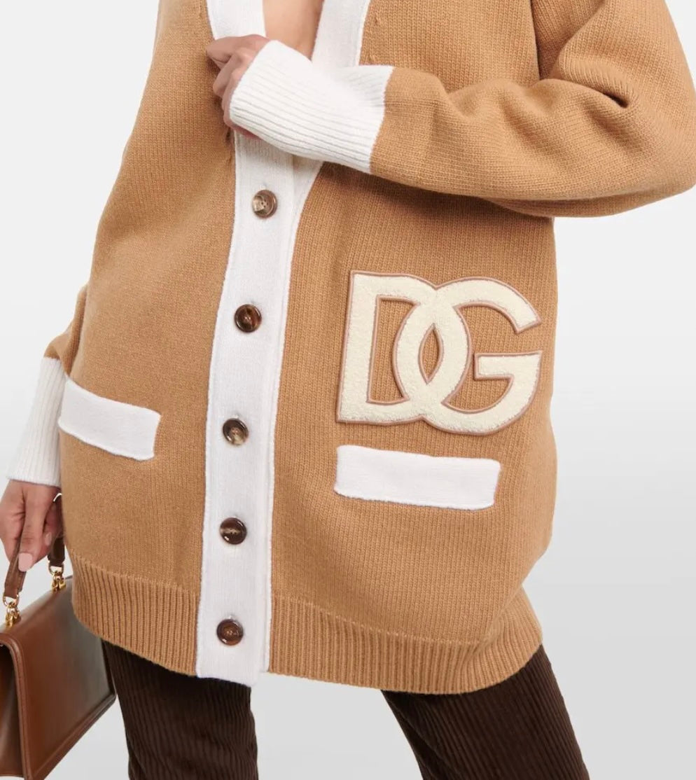 DOLCE &amp; GABBANA OVERSIZED LOGO APPLIQUÉ VIRGIN WOOL CARDIGAN