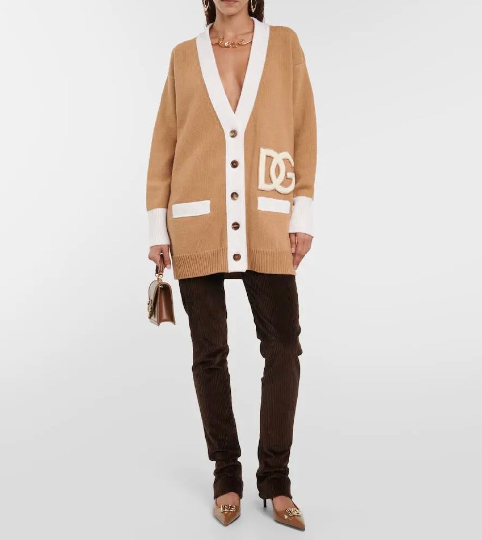 DOLCE &amp; GABBANA OVERSIZED LOGO APPLIQUÉ VIRGIN WOOL CARDIGAN