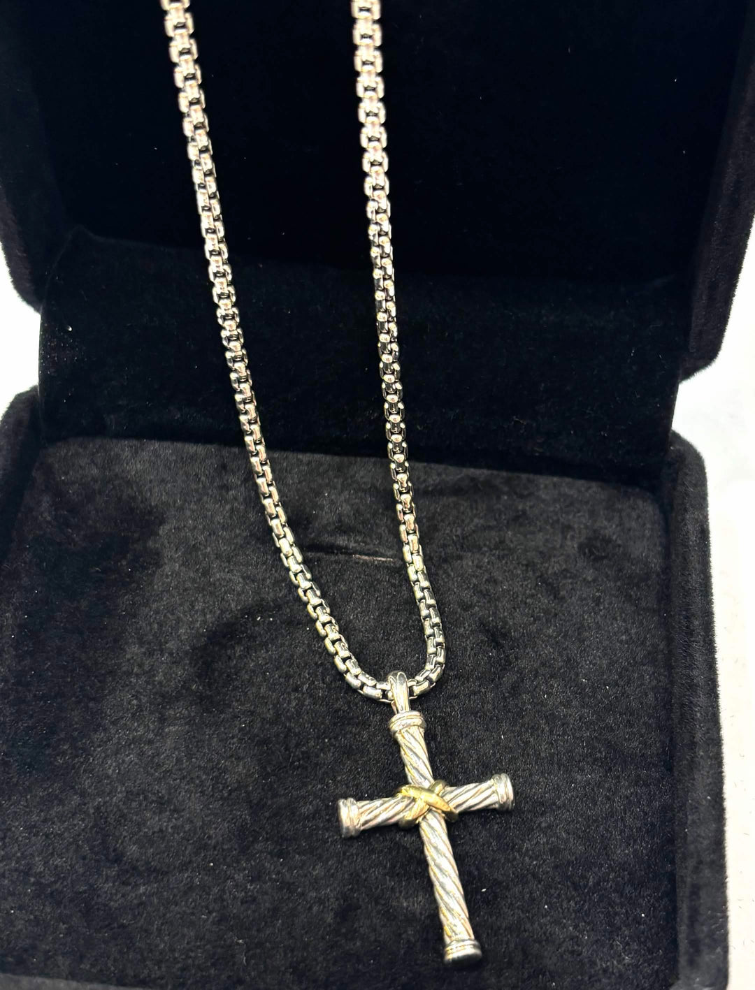 D.Y CABLE CROSS PENDANT STERLING SILVER &amp; 18K GOLD BOX CHAIN NECKLACE