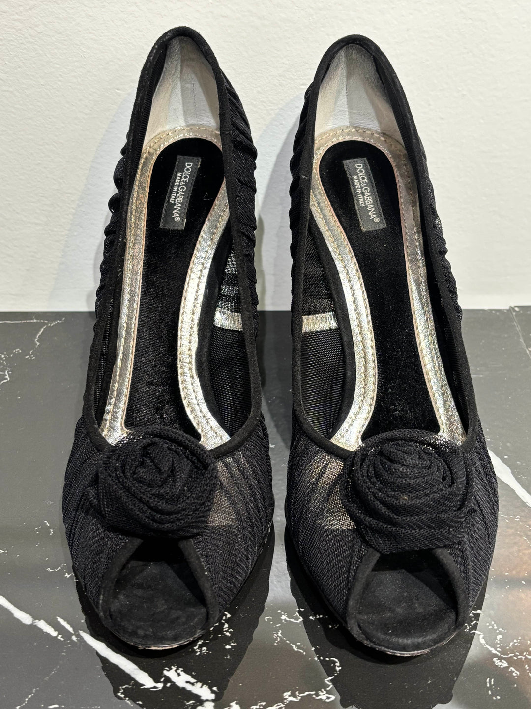 DOLCE &amp; GABBANA ROSE APPLIQUE TULLE MESH  PUMPS