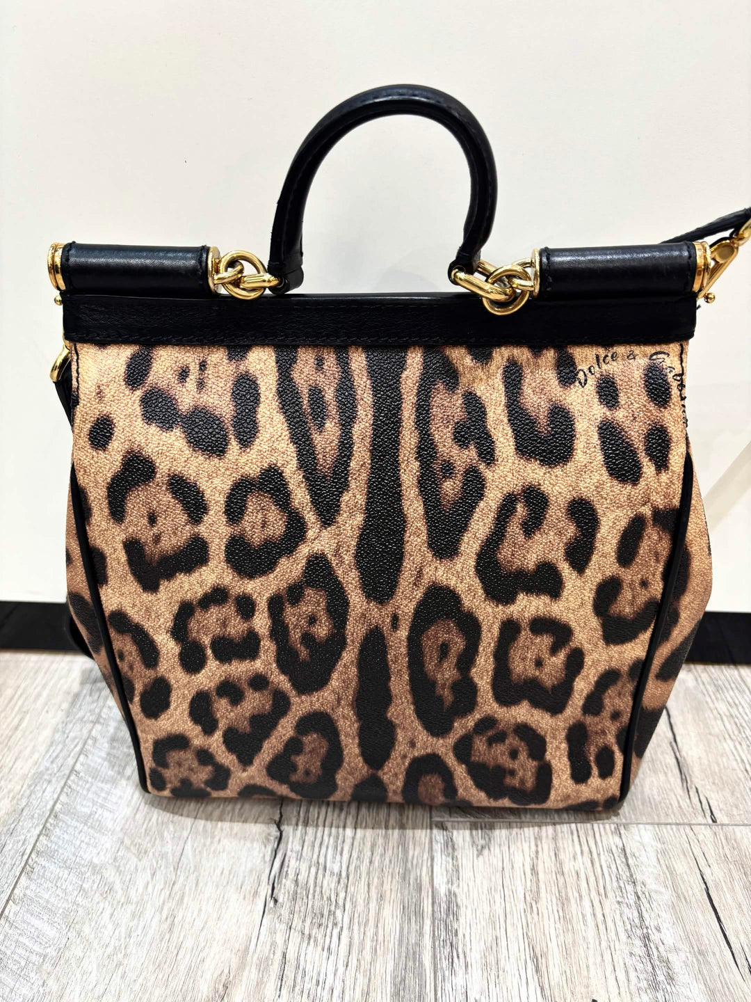 D &amp; G LEOPARD PRINT TWO WAY LARGE MISS SCILIY BAG