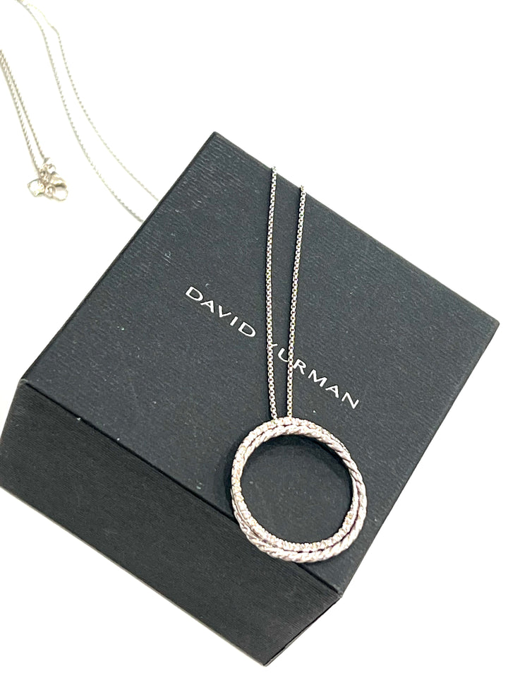 DY STERLING SILVER 14K WHITE GOLD DIAMOND CROSSOVER CIRCLE PENDANT NECKLACE