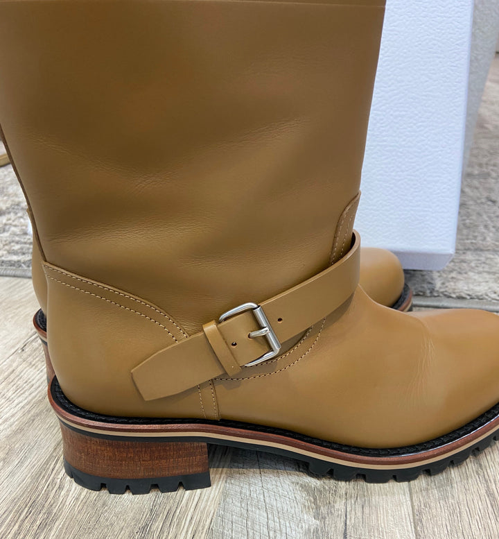 CHRISTIAN DIOR QUEST CALFSKIN LEATHER MID-CALF BOOTS  display picture 3