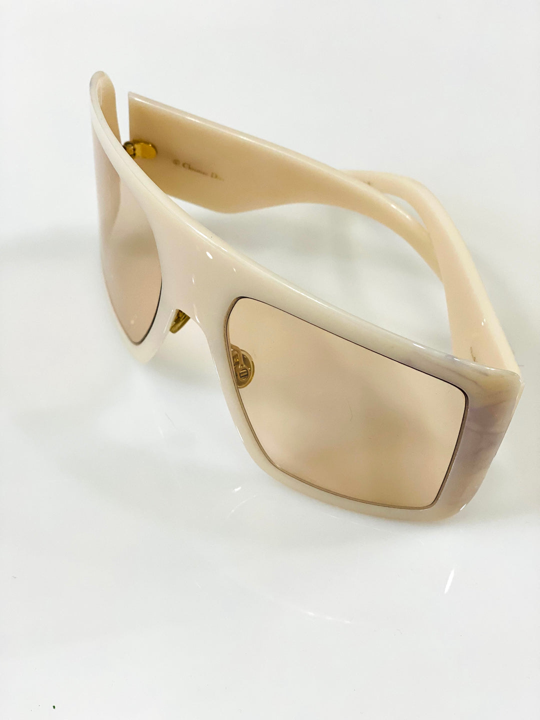Dior アイボリー サングラス DIOR ACETATE SO LIGHT 1 SHIELD SUNGLASSES – Caroline's Fashion