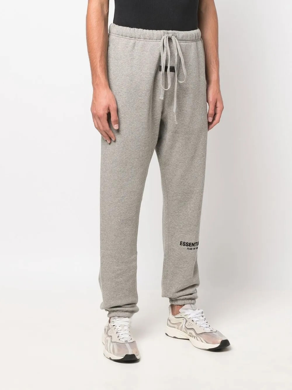 FEAR OF GOD ESSENTIALS LOGO PRINT TARACK PANTS