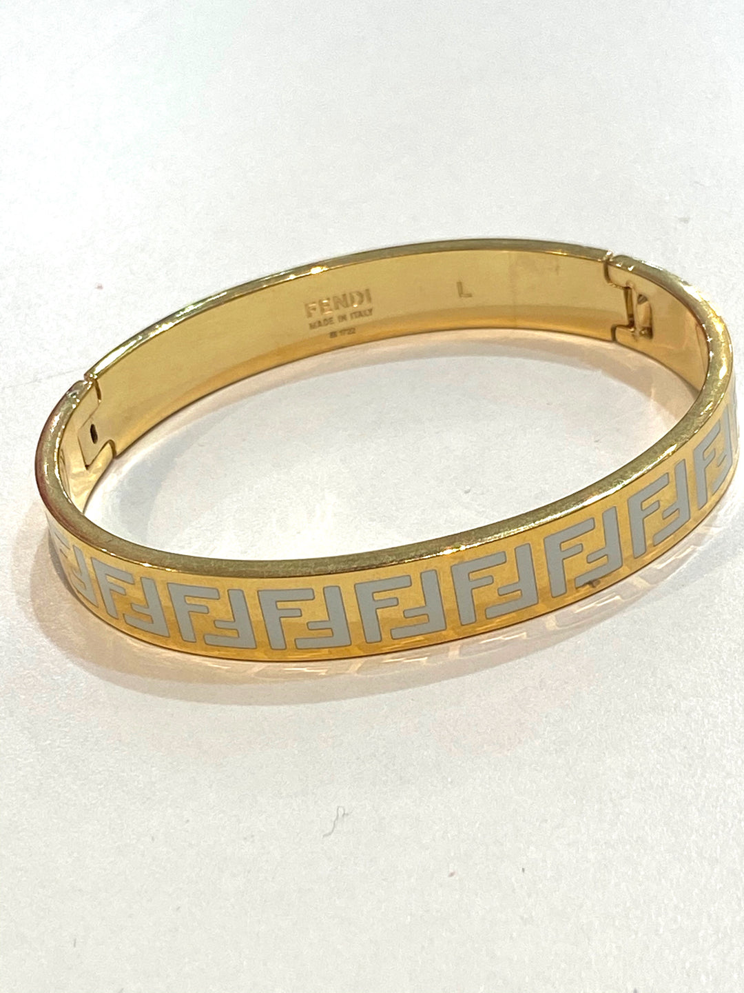 FENDI FF ENAMEL LOGO FOREVER BRACELET – Caroline's Fashion Luxuries