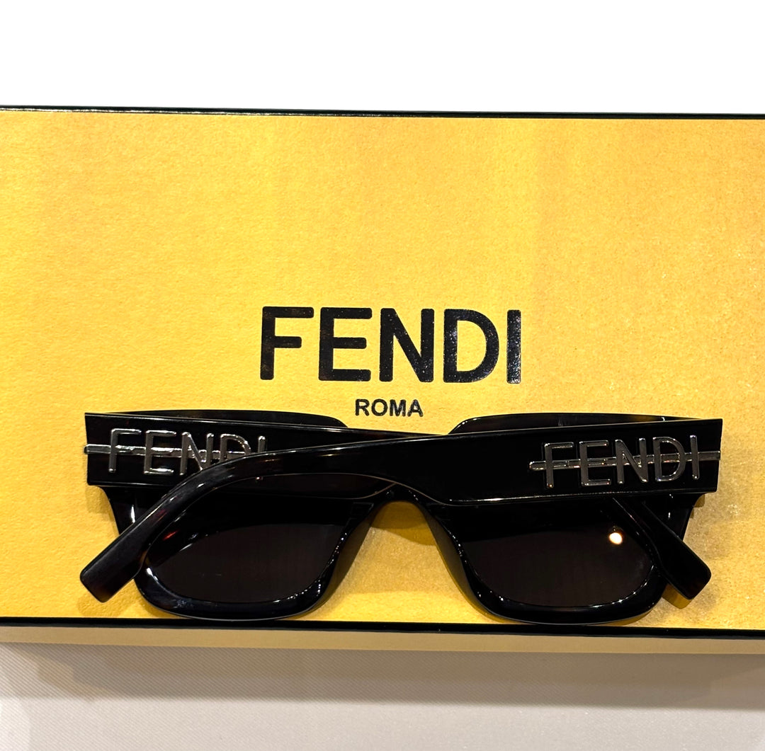 FENDI FENDIGRAPHY FE40078I 52E TORTOISESHELL ACETATE SUNGLASSES