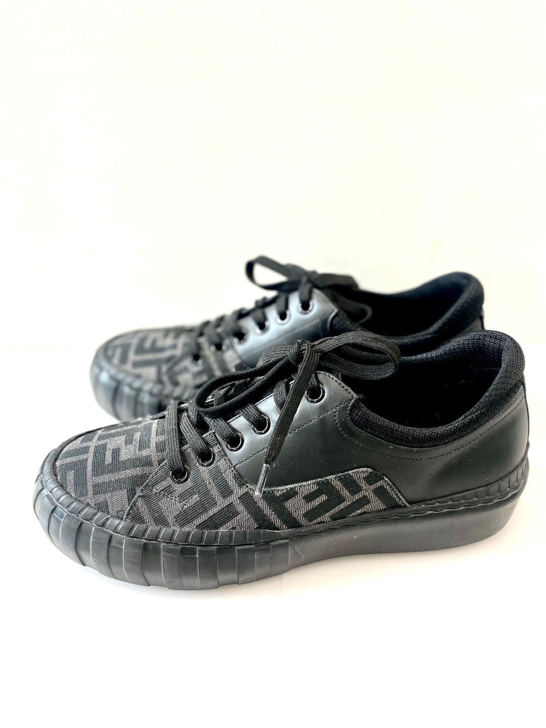 FENDI ZUCCA FF LOGO SNEAKERS