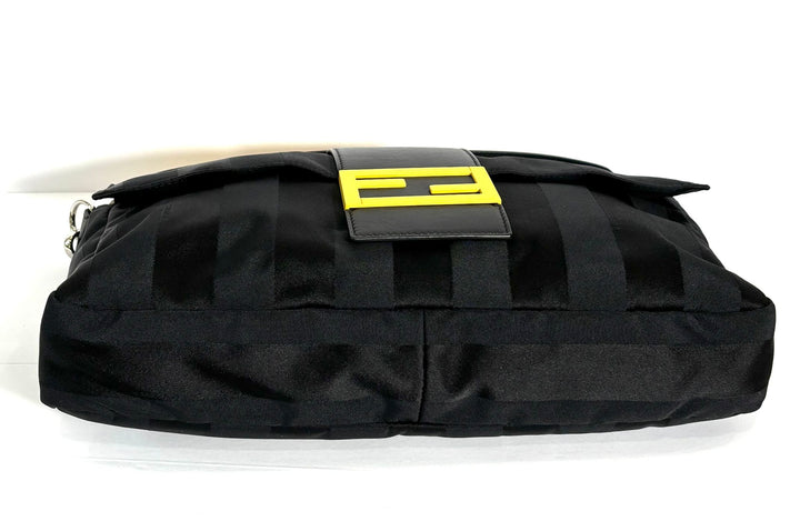 FENDI BAGUETTE CONVERTIBLE SHOULDER BAG