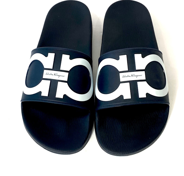 FERRAGAMO GROOVE GANCINI POOL SLIDES