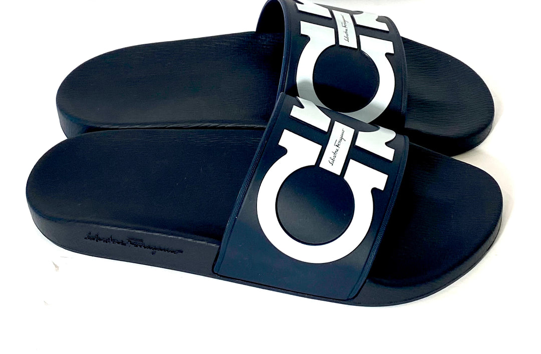 FERRAGAMO GROOVE GANCINI POOL SLIDES