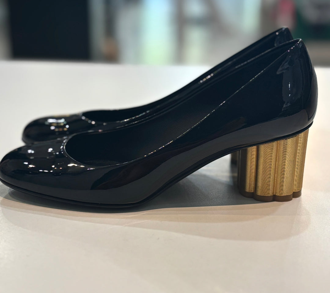FERRAGAMO LUCCA 55 PATENT LEATHER PUMPS