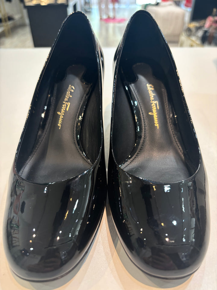 FERRAGAMO LUCCA 55 PATENT LEATHER PUMPS