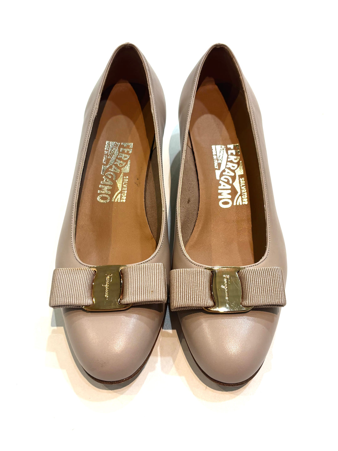 FERRAGAMO VARA CALFSKIN LEATHER BLOCK HEEL PUMPS