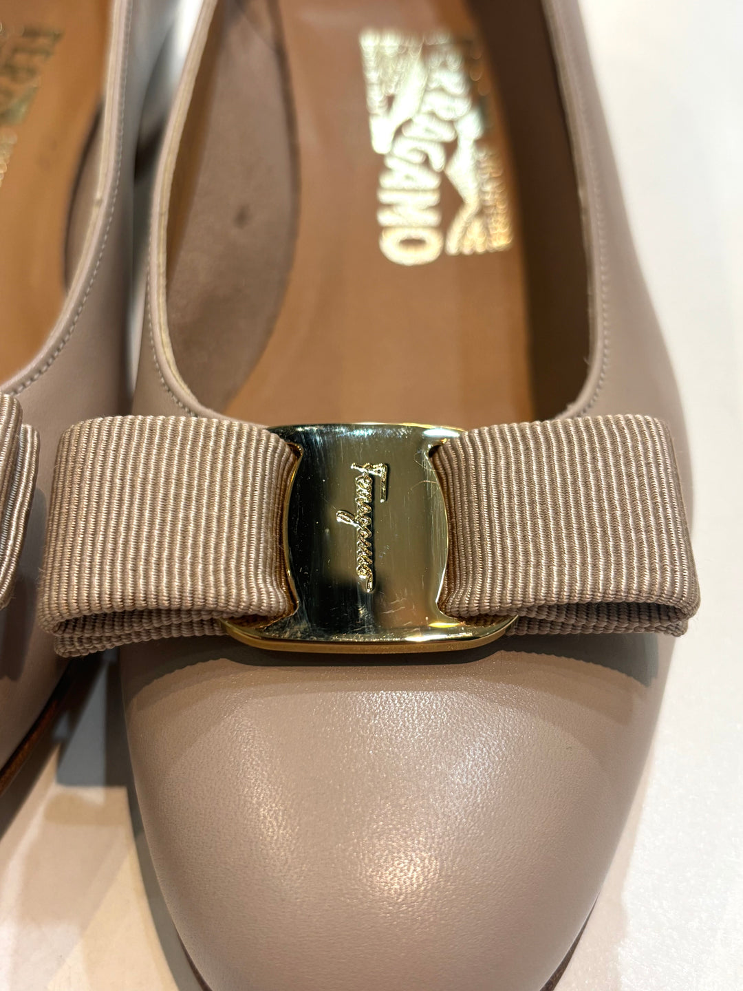 FERRAGAMO VARA CALFSKIN LEATHER BLOCK HEEL PUMPS