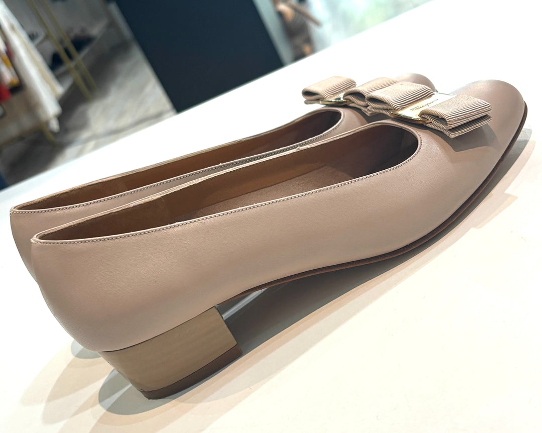 FERRAGAMO VARA CALFSKIN LEATHER BLOCK HEEL PUMPS