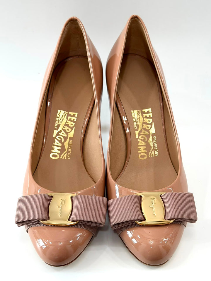 FERRAGAMO VARA BOW ACCENT PUMPS
