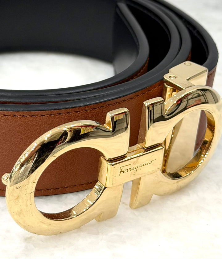 FERRAGAMO GANCINI REVERSIBLE CALFSKIN LEATHER BELT – TAN/BLACK