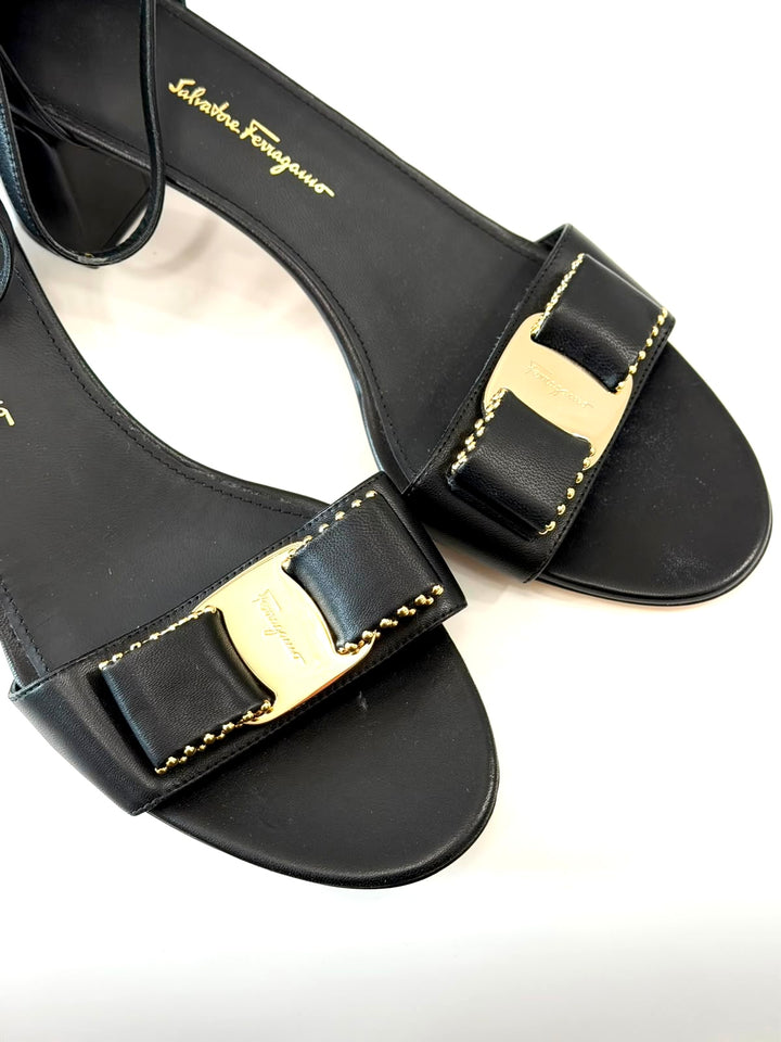 FERRAGAMO GAVINA VARA BOW CALFSKIN LEATHER BLOCK HEEL SANDALS