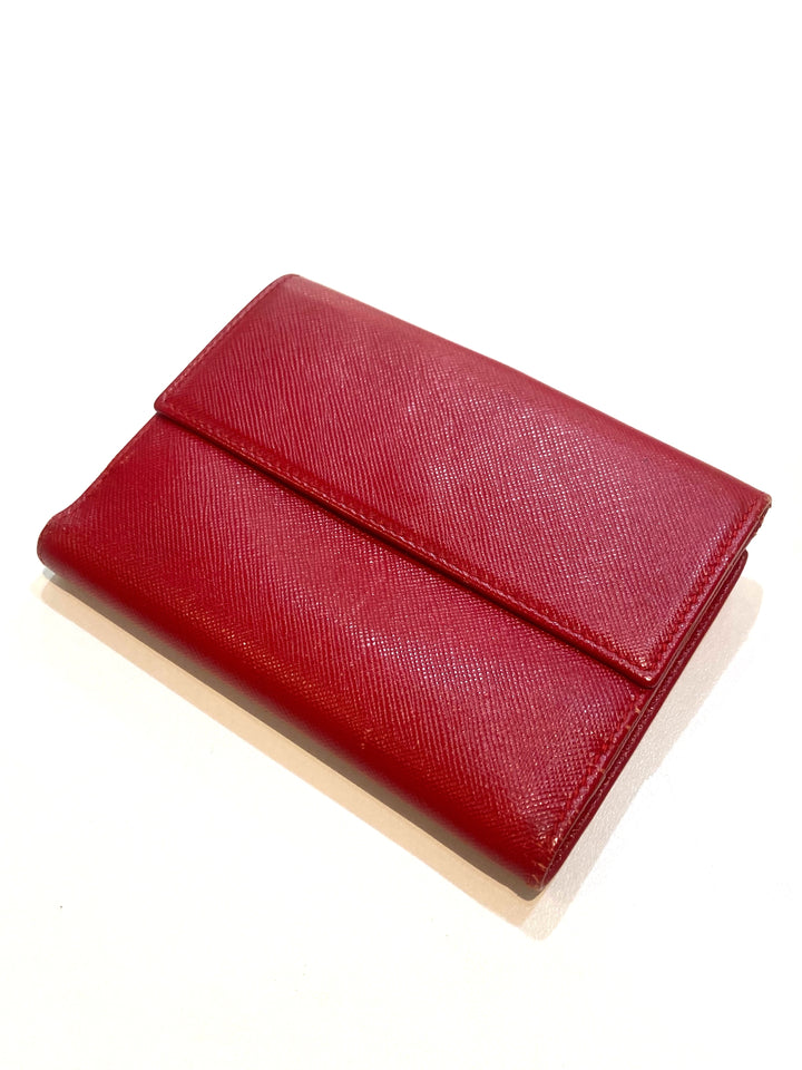 FERRAGAMO SAFFIANO LEATHER GANCINI WALLET
