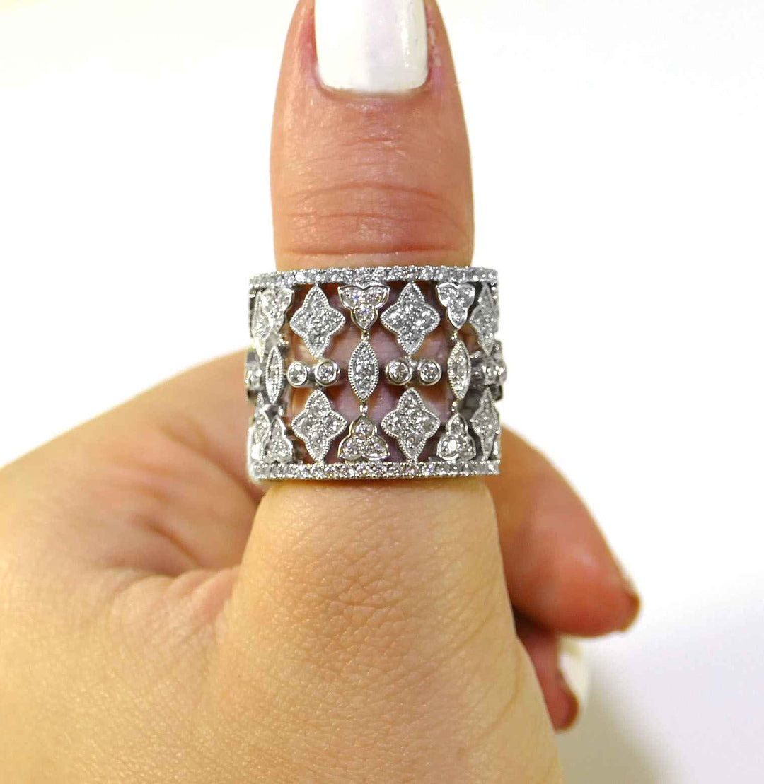 FILIGREE SCROLLWORK 18K WHITE GOLD DIAMOND RING