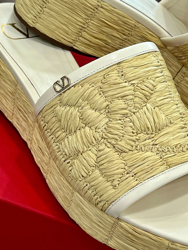 VALENTINO GARAVANI RAFFIA SANDALS