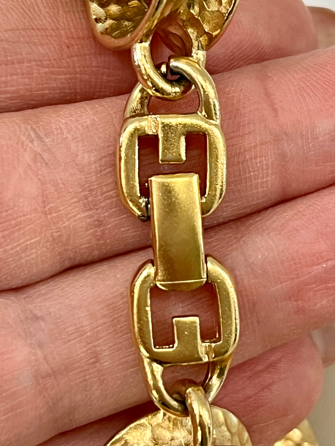 GIVENCHY GOLD PLATED LOGO CHUNKY CHAIN LINK NECKLACE