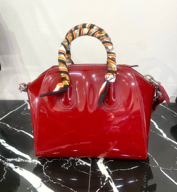GIVENCHY SMALL ANTIGONA PATENT LEATHER SATCHEL BAG