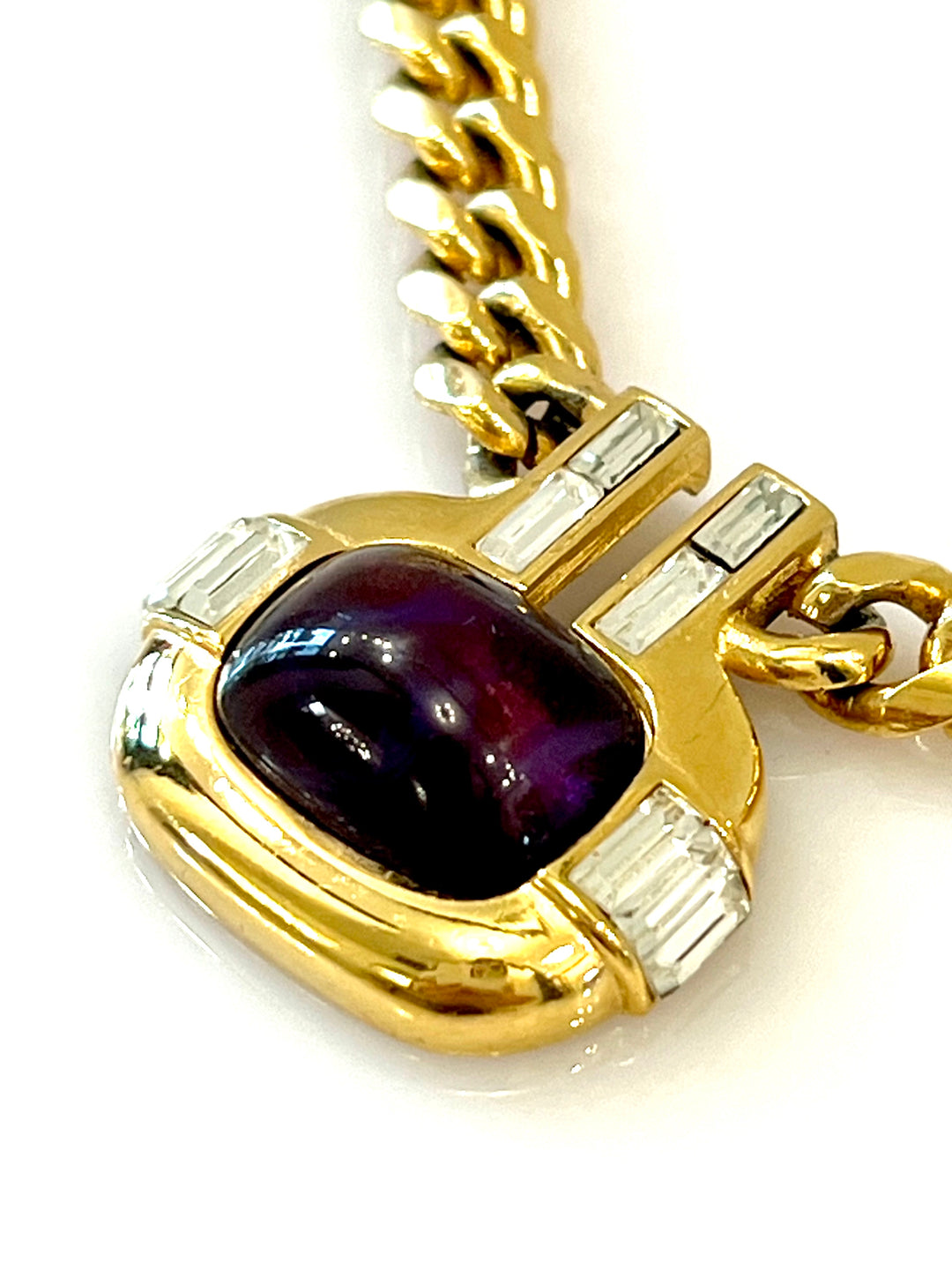 GIVENCHY VINTAGE CRYSTALS CABOCHON NECKLACE