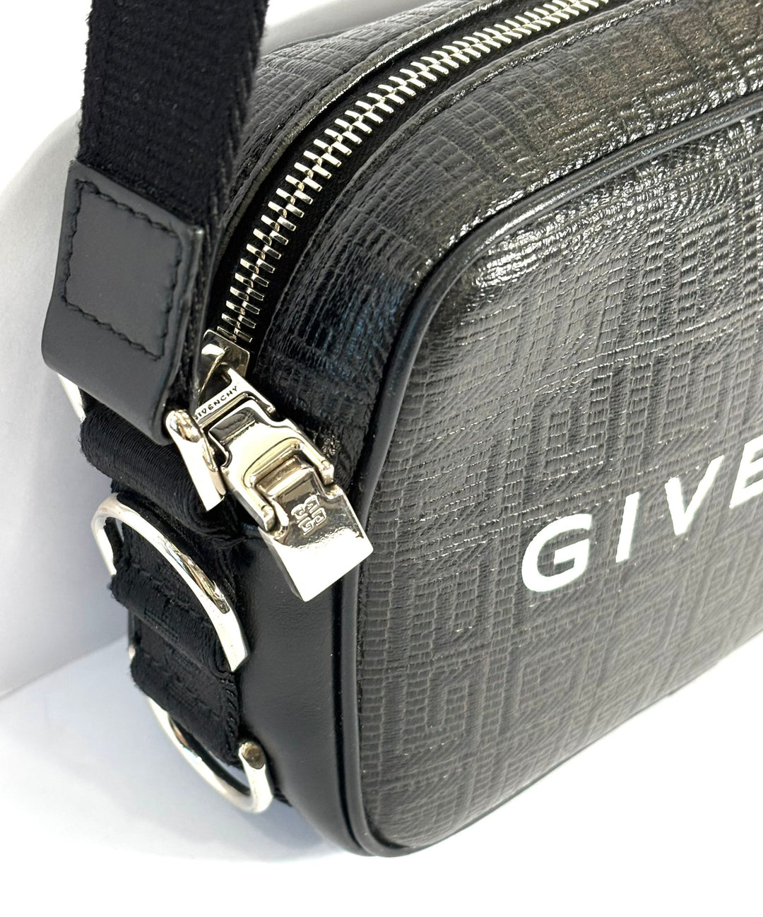GIVENCHY CROSSBODY SHOULDER BAG