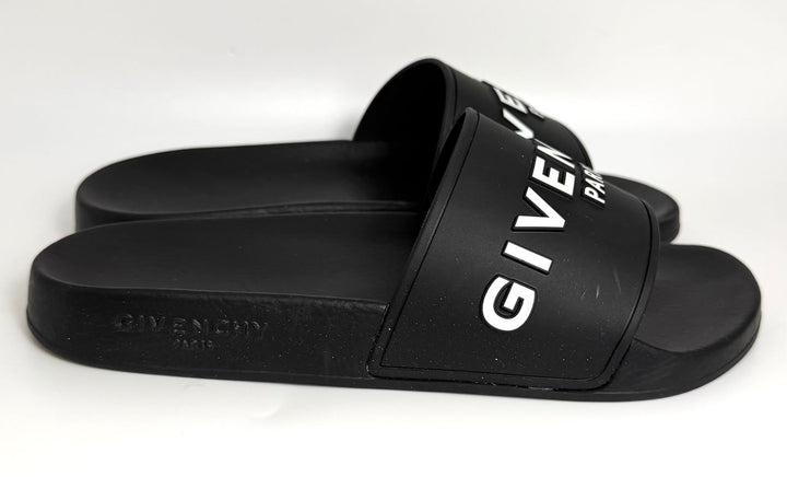 GIVENCHY LOGO EMBOSSED POOL SLIDES