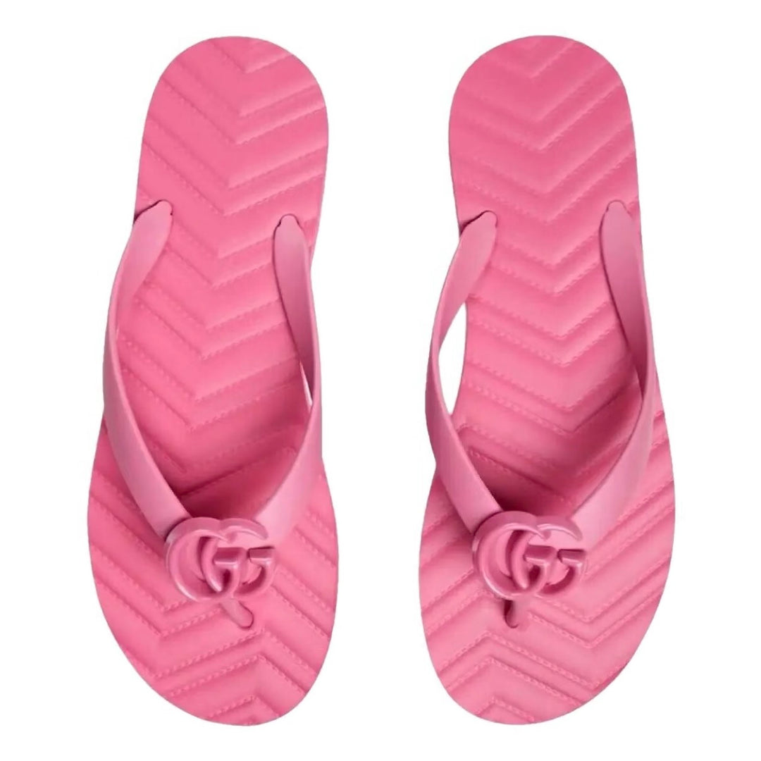 GUCCI CHEVRON GG THONG SLIDE SANDALS