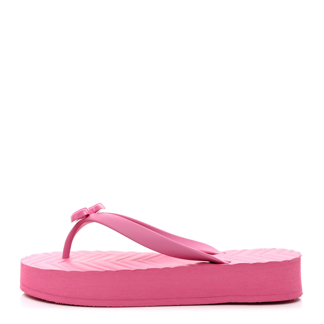 GUCCI CHEVRON GG THONG SLIDE SANDALS