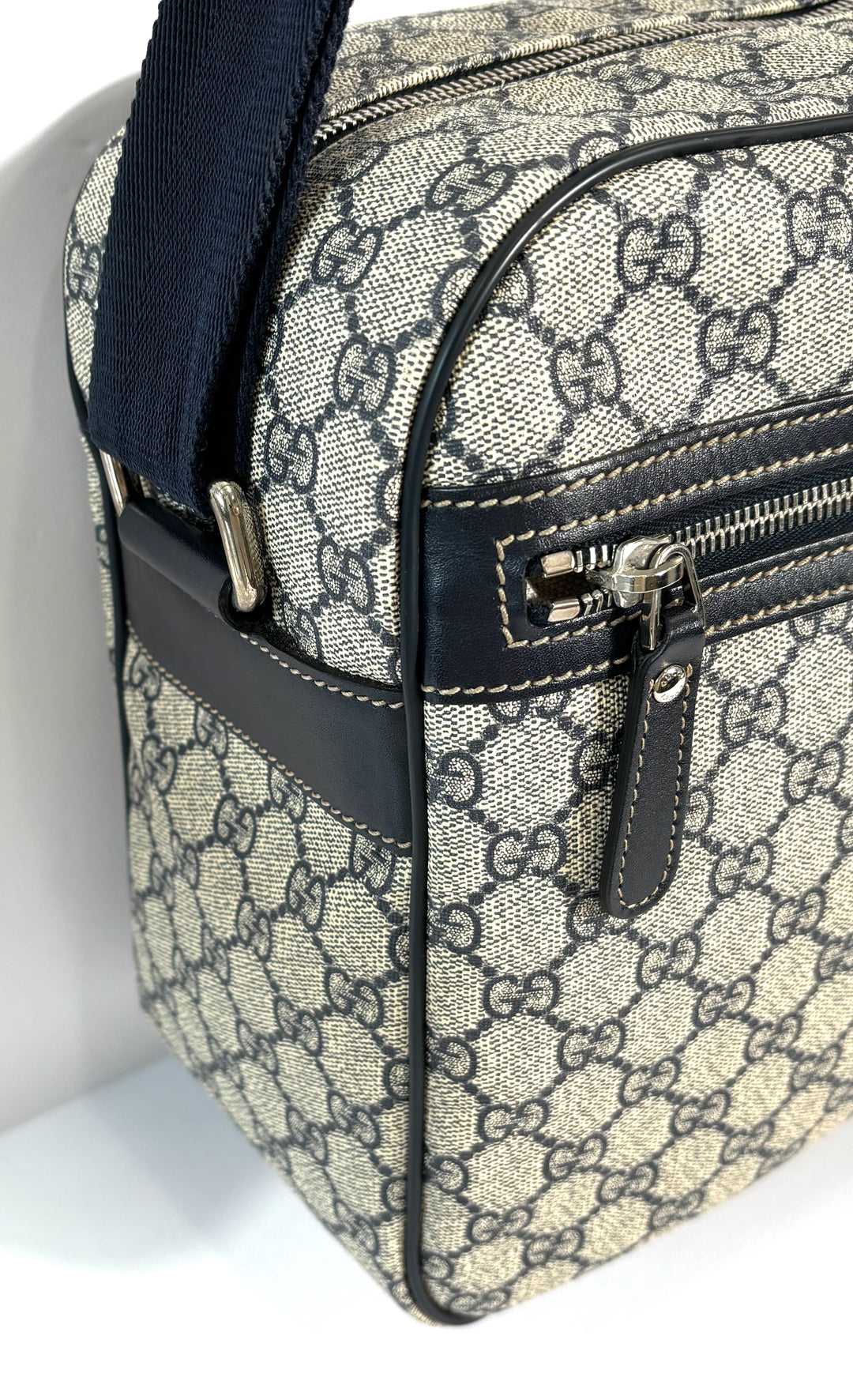 GUCCI GG PLUS MONOGRAM COATED CANVAS MESSENGER BAG NAVY