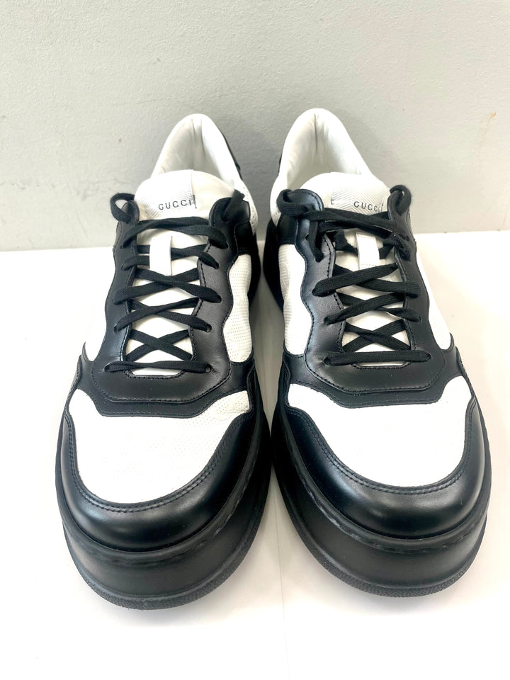 GUCCI GG EMBOSSED LOW-TOP LEATHER SNEAKERS – Caroline's