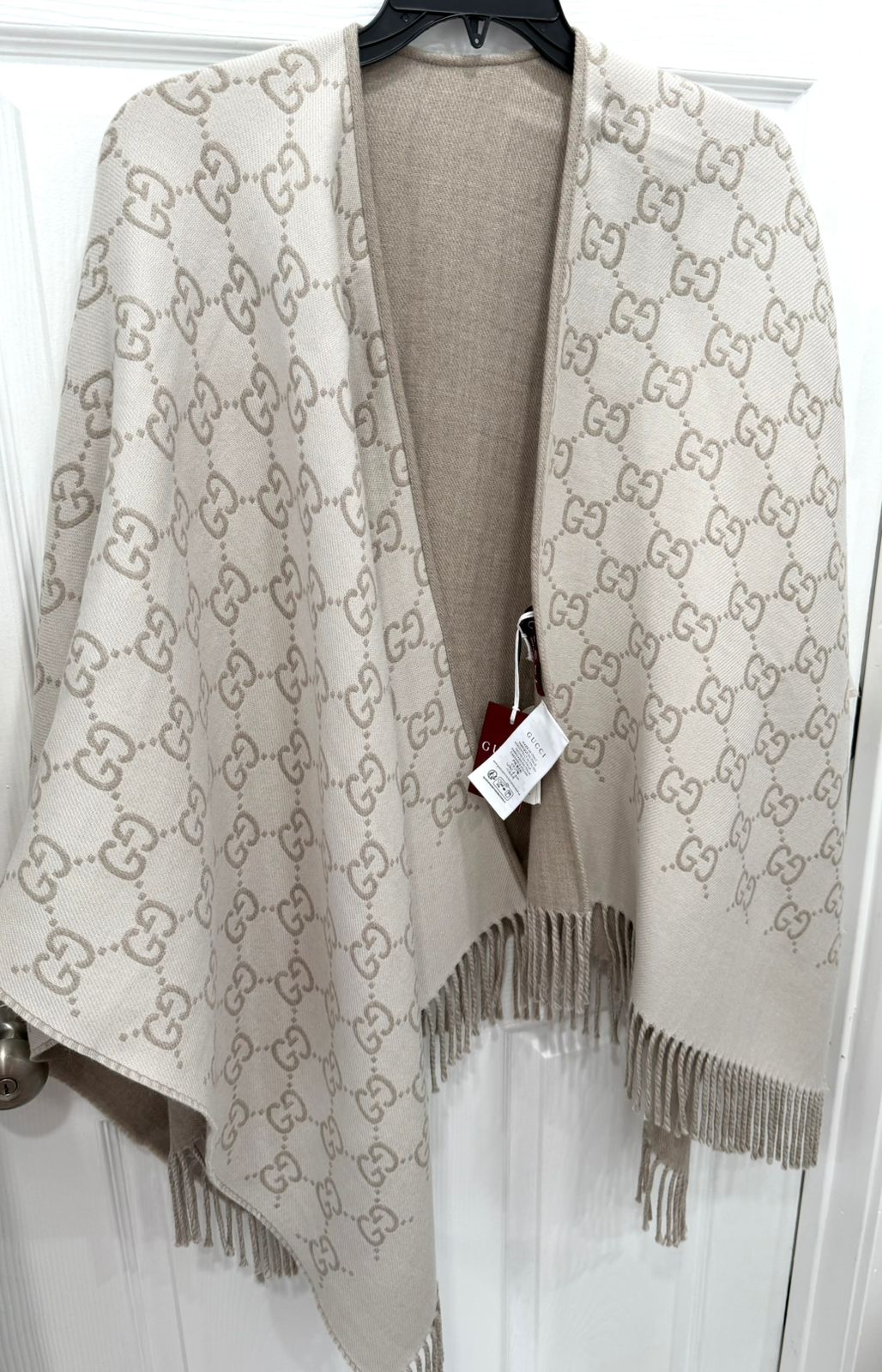 GUCCI GG MONOGRAM WOOL JACQUARD FRINGED CAPE