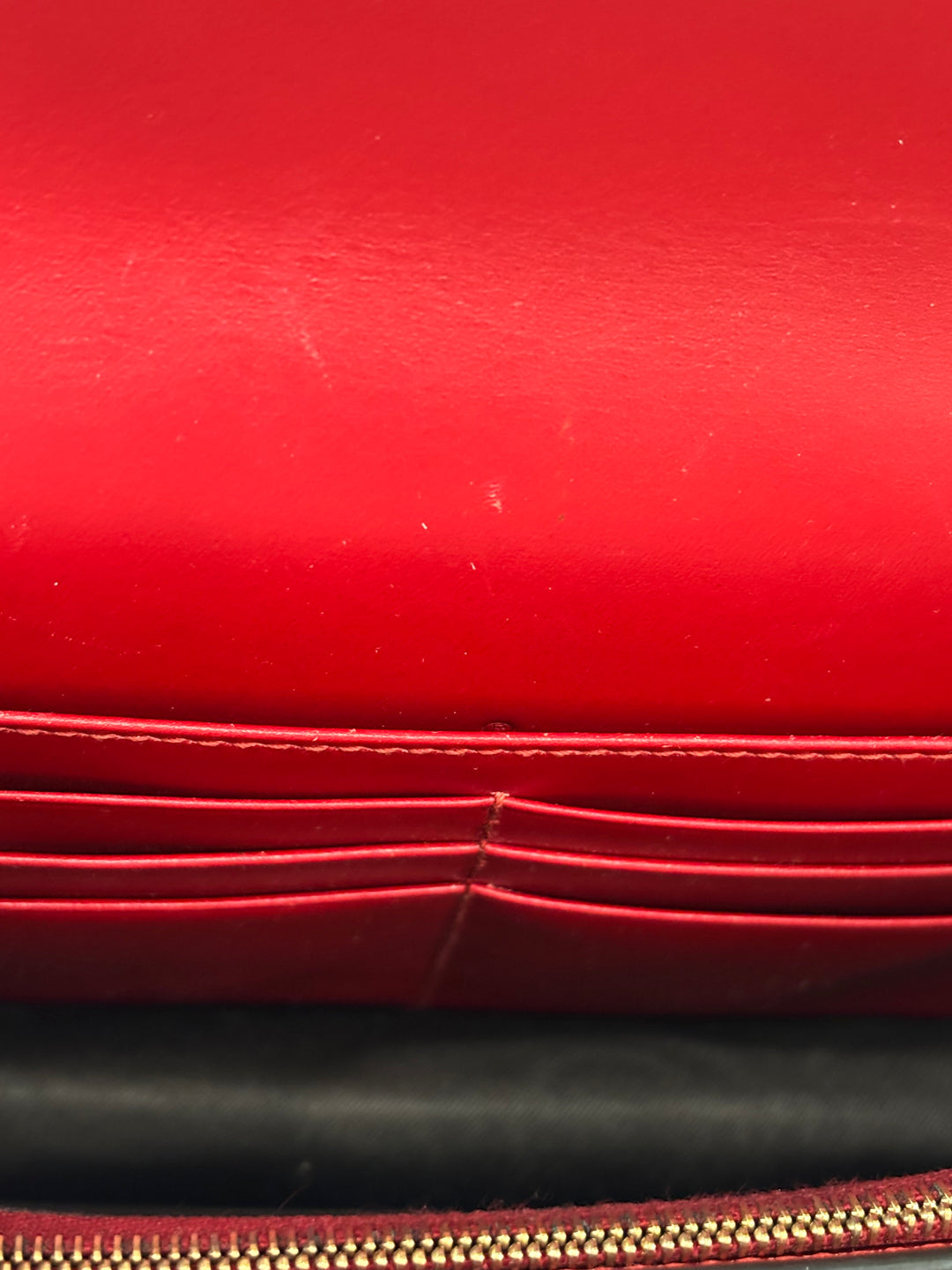 GUCCI GUCCISSIMA LEATHER SIGNATURE BOW WALLET ON CHAIN