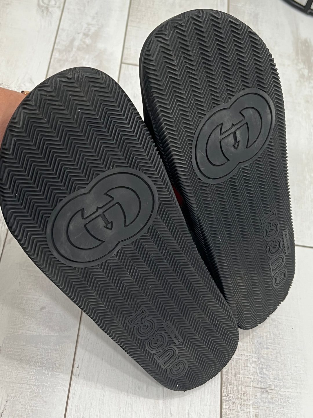 GUCCI INTERLOCKING G WEB STRIPE SLIDES